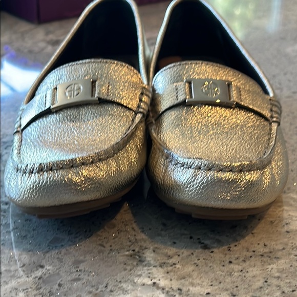NWOT Giani Bernini Metallic Gold Loafers 7 - Picture 3 of 5